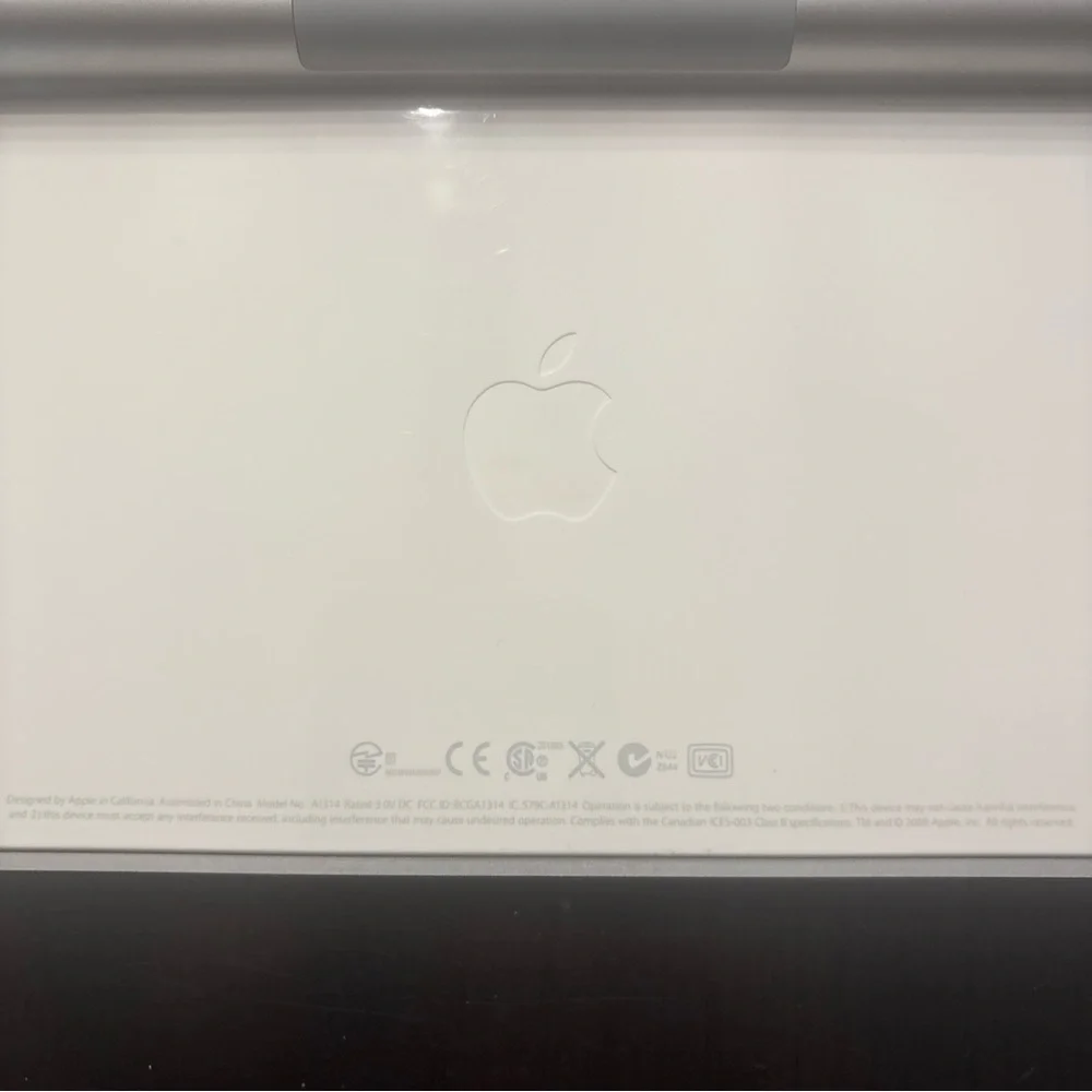 Apple Silver and White Keyboard